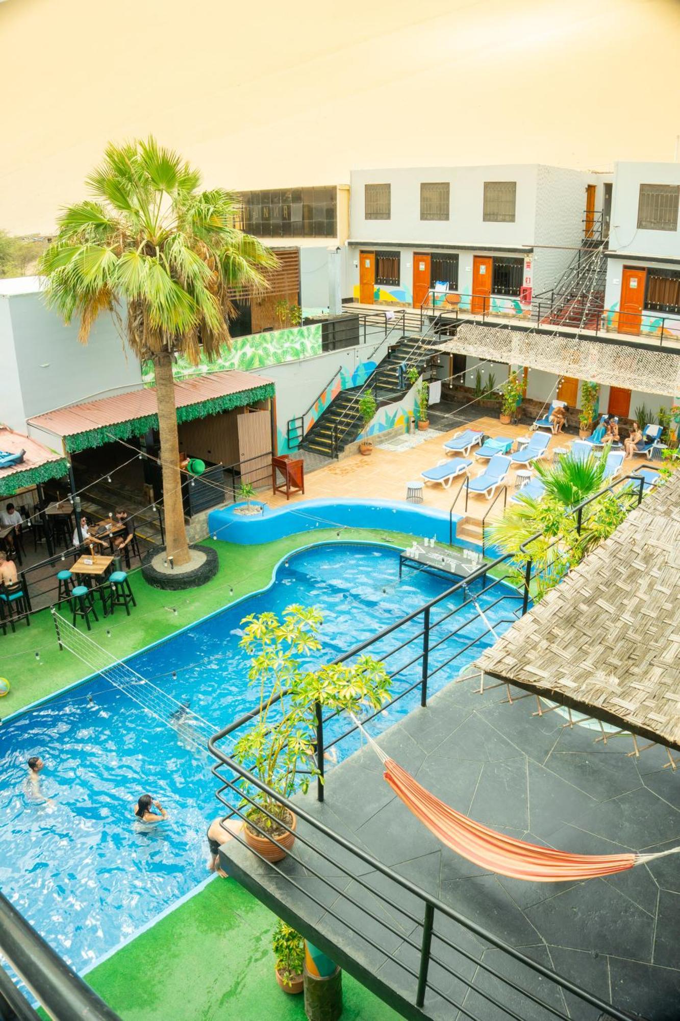 Wild Rover Huacachina Ica Exteriör bild