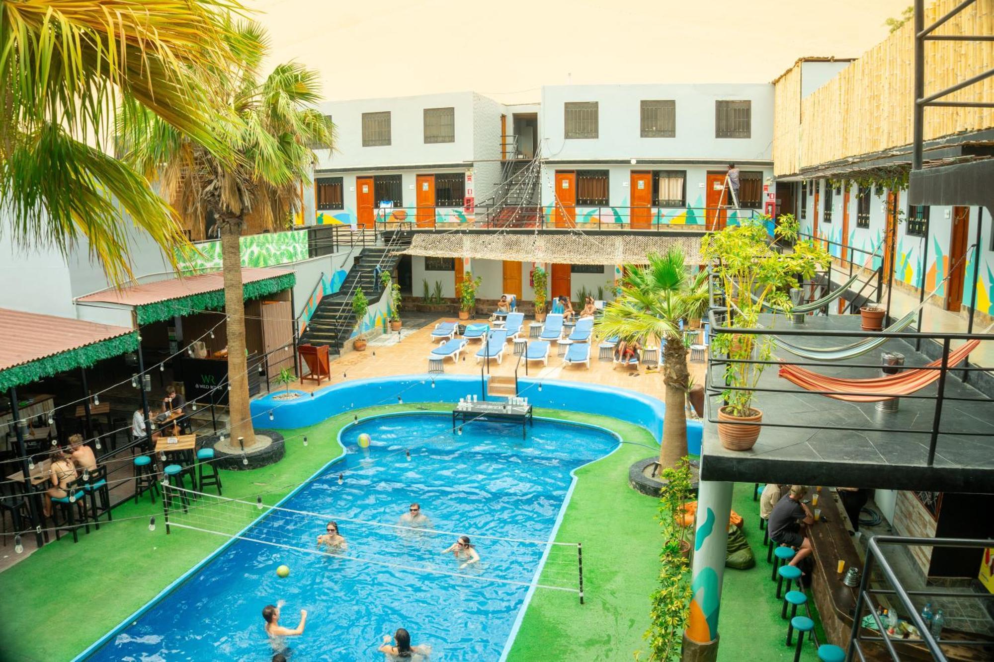 Wild Rover Huacachina Ica Exteriör bild